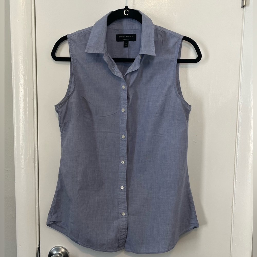 Blue Banana Republic Sleeveless Shirt | size medium